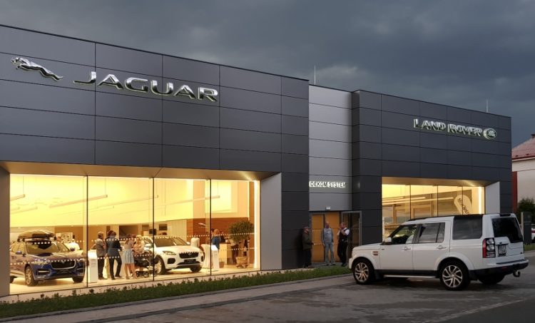 AUTOSALON JAGUAR – LAND ROVER,  HRADEC KRÁLOVÉ